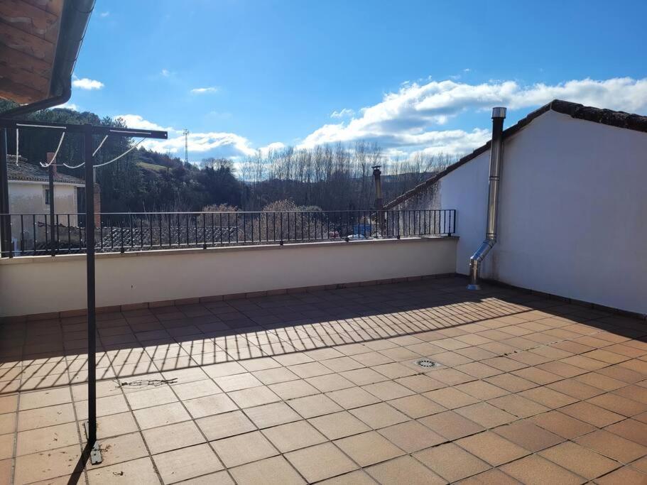 Casa Julio, Bonita Casa Comoda Y Espaciosa, Totalmente Reformada Con Terraza Y Jardin Privado Riezu Dış mekan fotoğraf