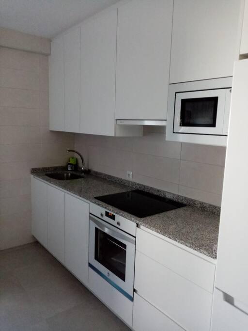 Casa Julio, Bonita Casa Comoda Y Espaciosa, Totalmente Reformada Con Terraza Y Jardin Privado Riezu Dış mekan fotoğraf