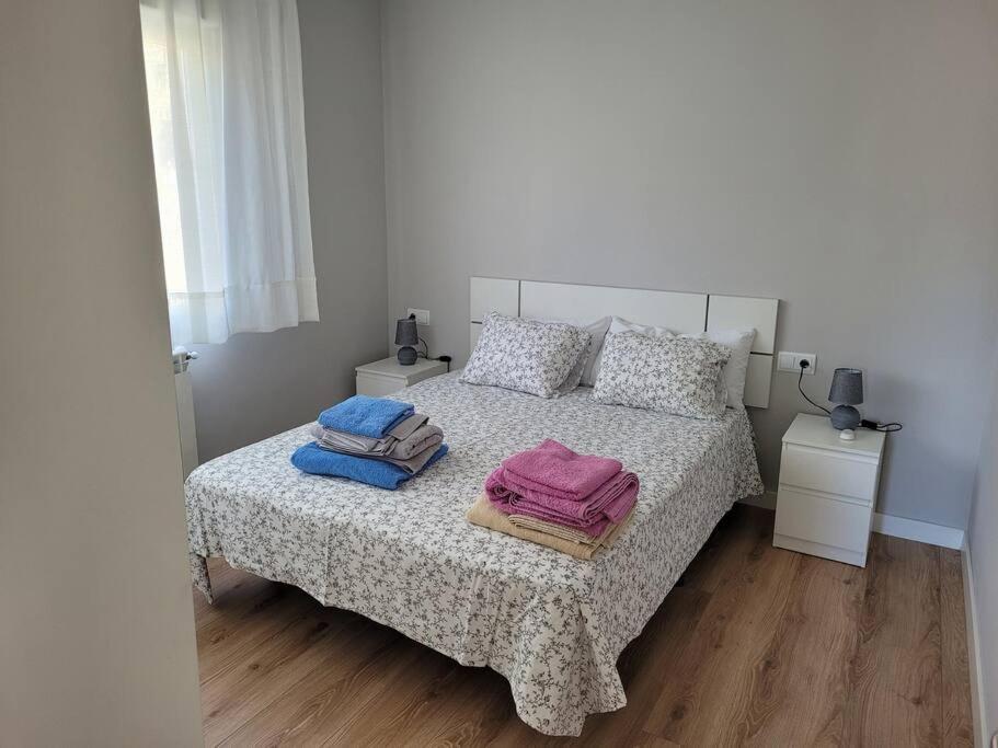 Casa Julio, Bonita Casa Comoda Y Espaciosa, Totalmente Reformada Con Terraza Y Jardin Privado Riezu Dış mekan fotoğraf