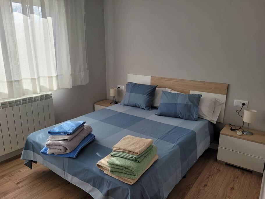 Casa Julio, Bonita Casa Comoda Y Espaciosa, Totalmente Reformada Con Terraza Y Jardin Privado Riezu Dış mekan fotoğraf